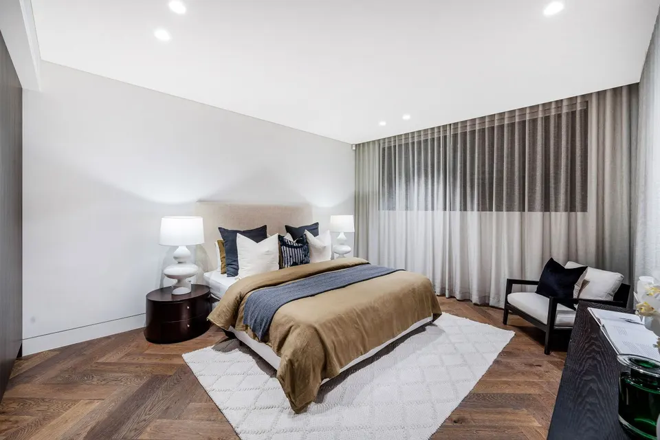 Wave sheers and roller blinds in a guest bedroom, Hurstville Grove